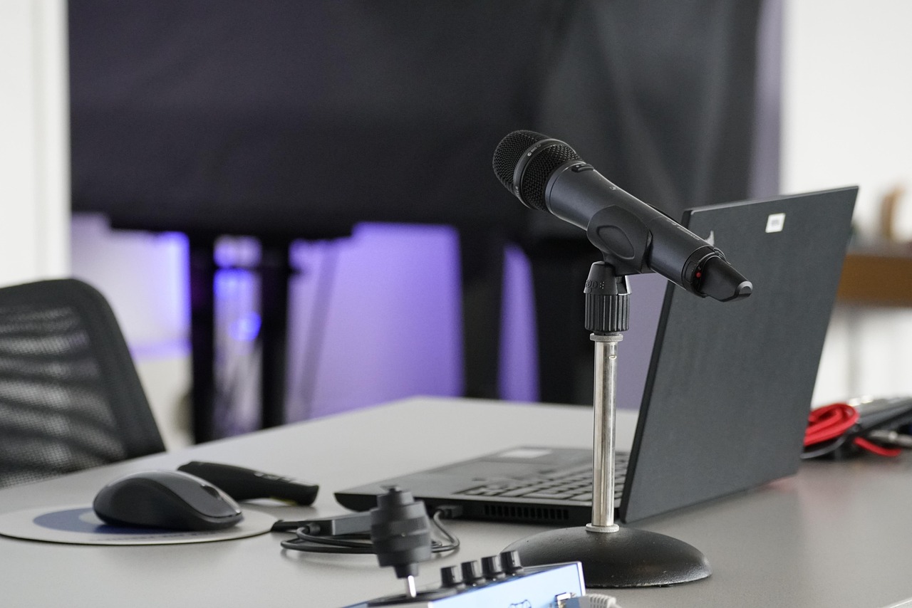 Podcasting 101: The Ultimate Guide from Concept to Cash